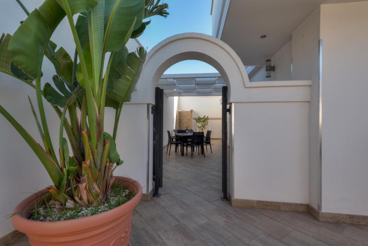 Cento Passi Dal Mare By Latuapuglia Apartment San Pietro in Bevagna Bagian luar foto